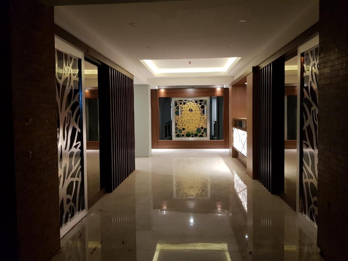 Wirton Seminyak Hotel Denpasar  Exterior photo